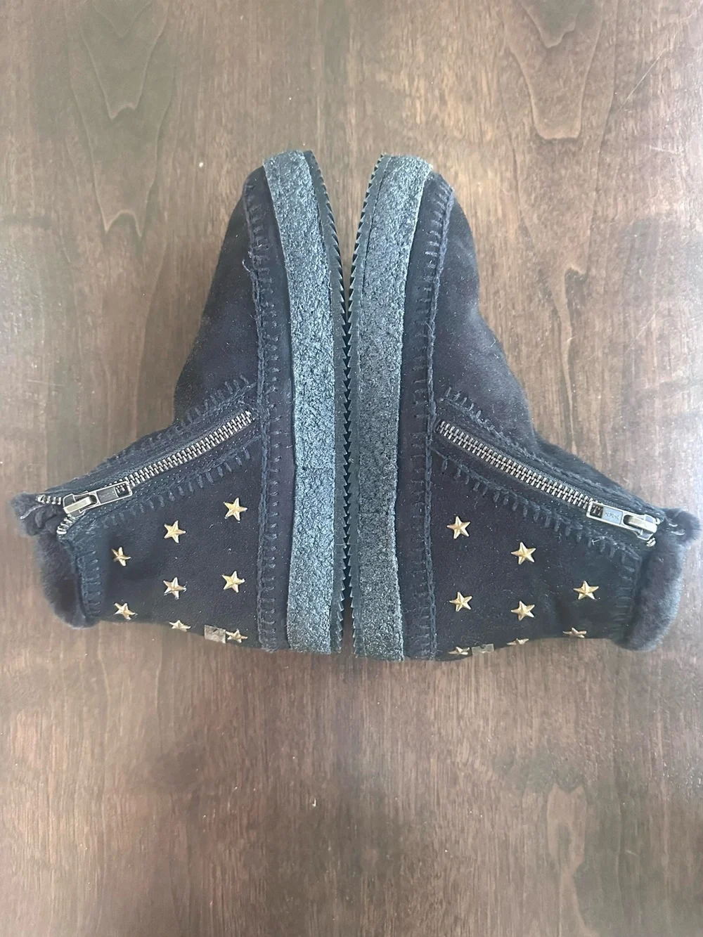 Laidback London Setsu Star Studded Zipper Shearling Suede Ankle Bootie Black 7